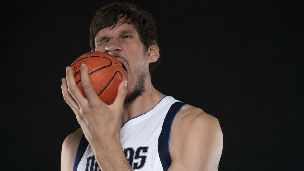 Boban Marjanovic shaking hands. That's all